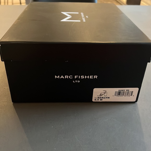 Marc Fisher LTD Edalyn Ankle Strap Sandal - Picture 8 of 8